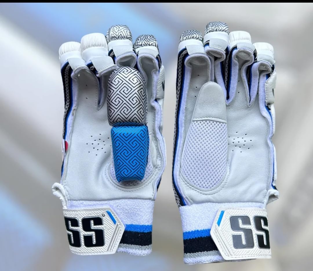 SS Aerolite Cricket Batting Gloves