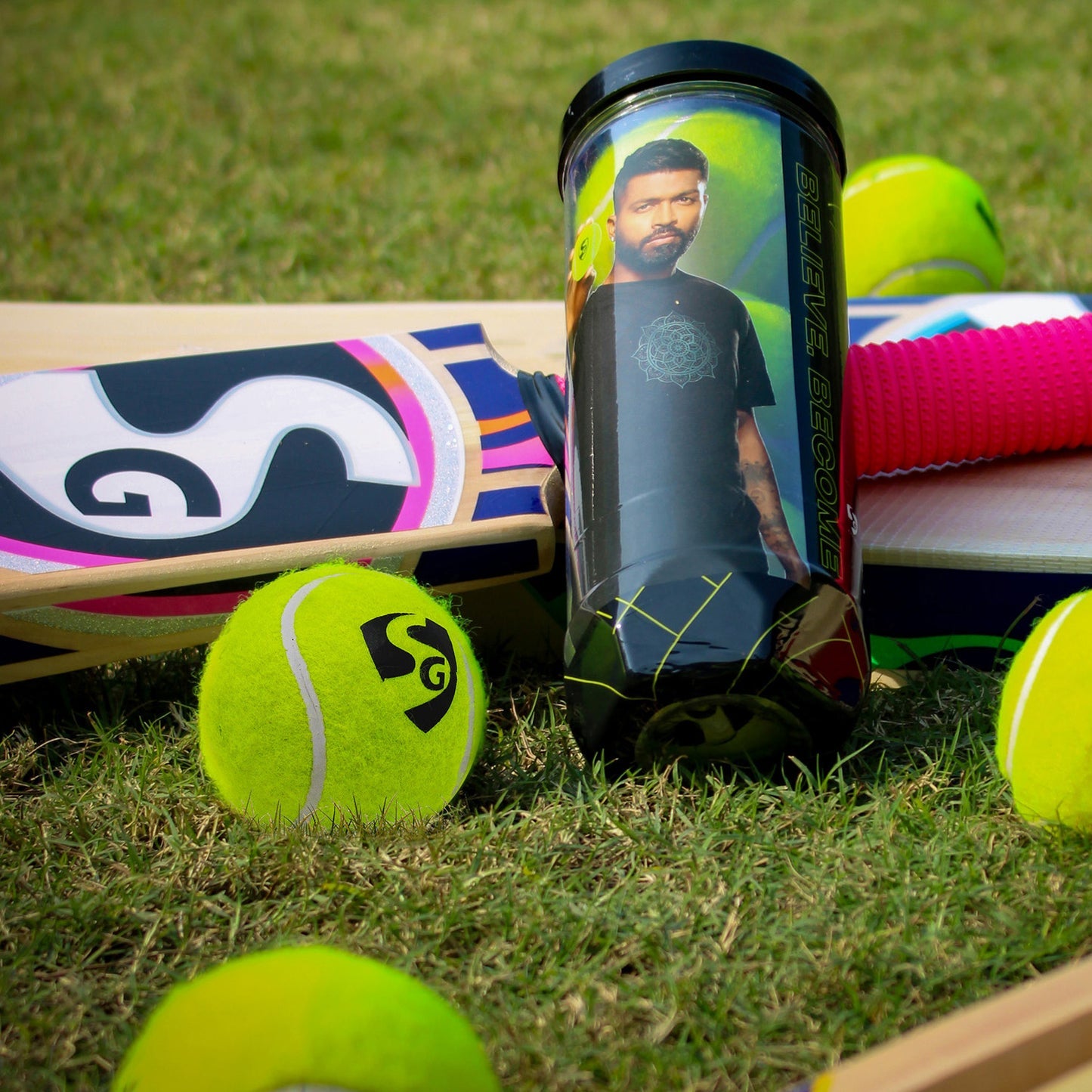 SG CLUB LITE CRICKET BALL