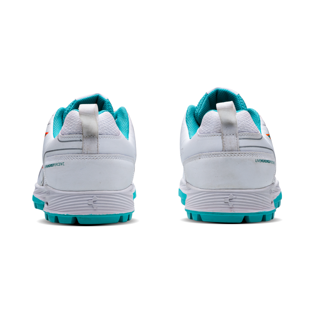 HUNDRED PITCH FORCE CRICKET SHOES