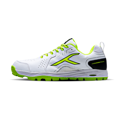 HUNDRED PITCH FORCE CRICKET SHOES