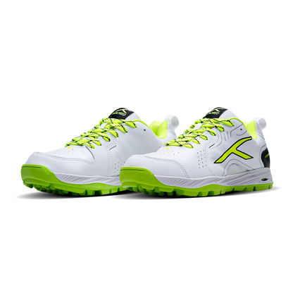 HUNDRED PITCH FORCE CRICKET SHOES