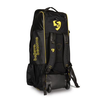 SG V12 WHEELIE DUFFLE KIT BAG